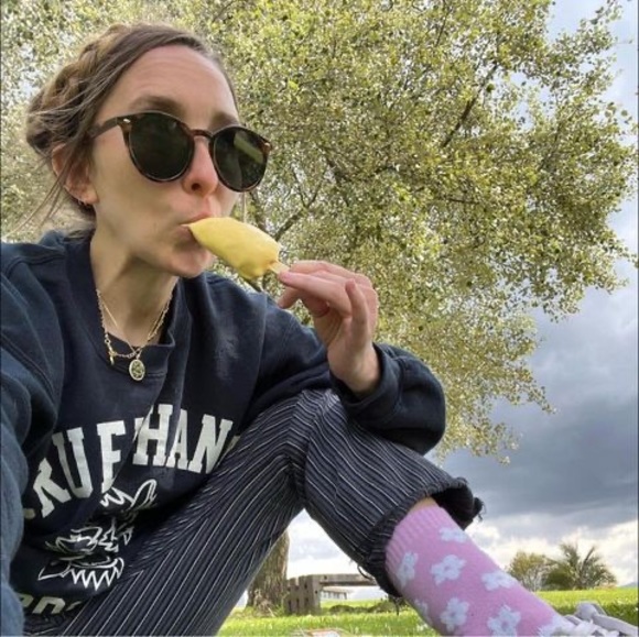 Meet your Posher, Avery - Picture 1 of 1